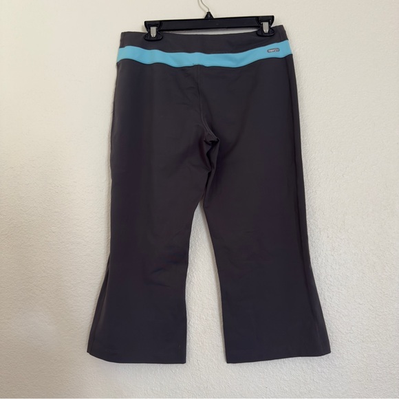 Women's North Face Gray Aqua Leggings - Picture 4 of 6